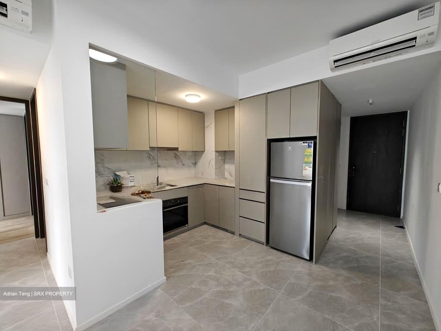 Clavon (D5), Apartment #589890211
